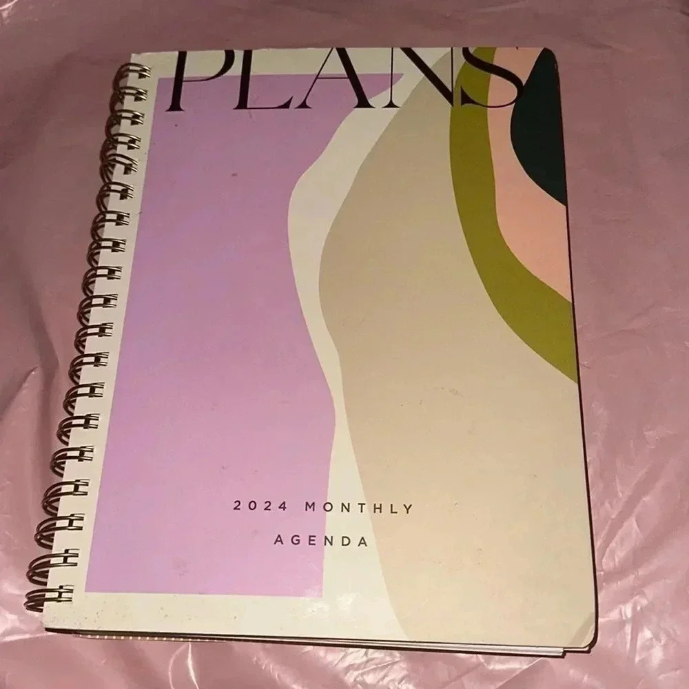 2024 Monthly Weekly Planner Agenda NWT